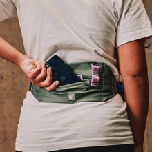 Load image into Gallery viewer, Zee Dog Running Belt - Reebok Trekk