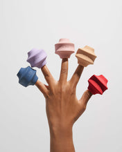 Load image into Gallery viewer, Twist Toss