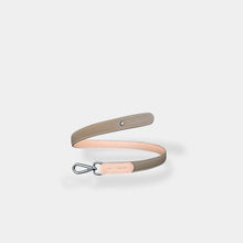 Load image into Gallery viewer, Two Elephants Leash Leather - Part B
