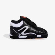 Load image into Gallery viewer, Zee Dog Reebok Pump Omni II Sneaker Plush Toy
