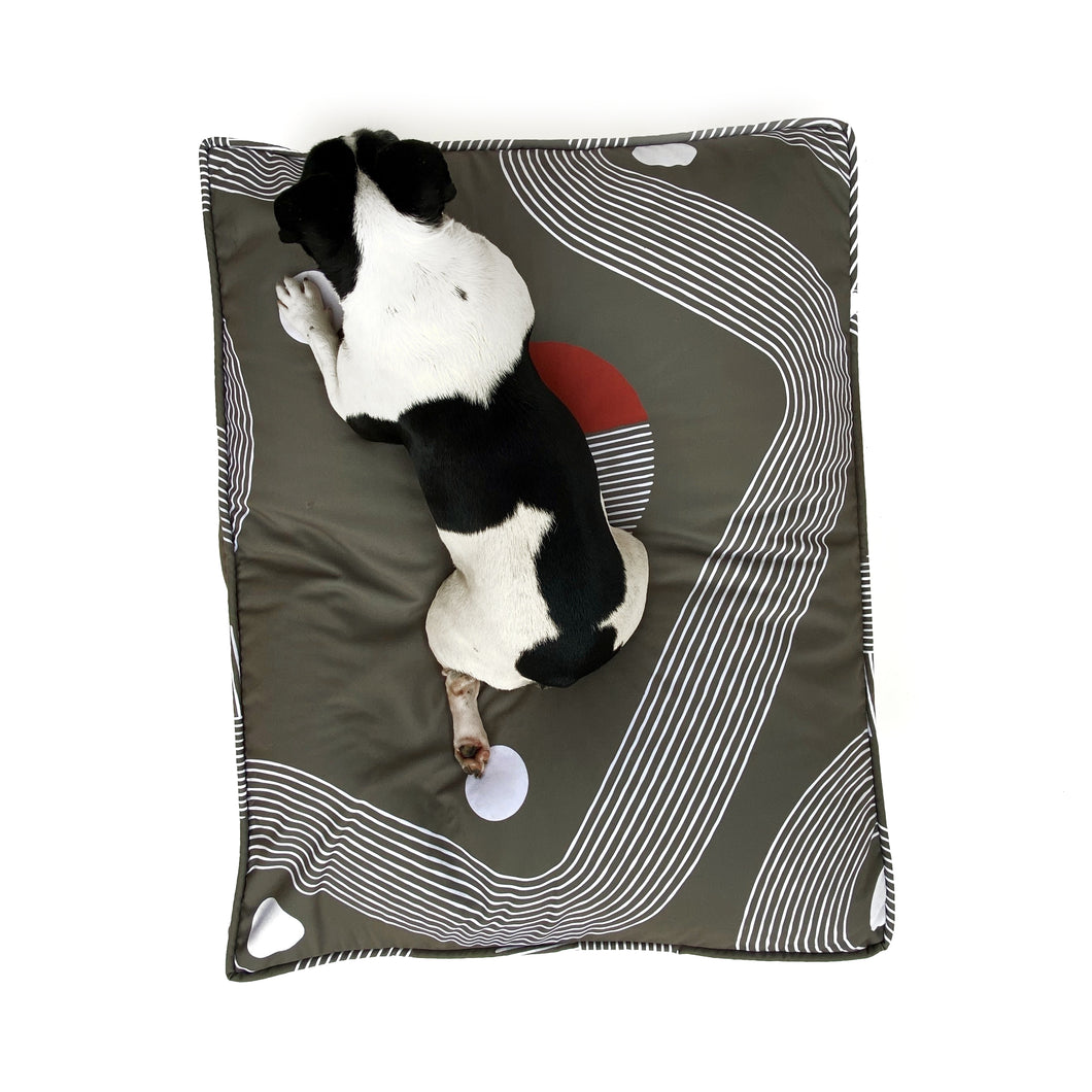 KIN Bed Rectangle - Olive Winder