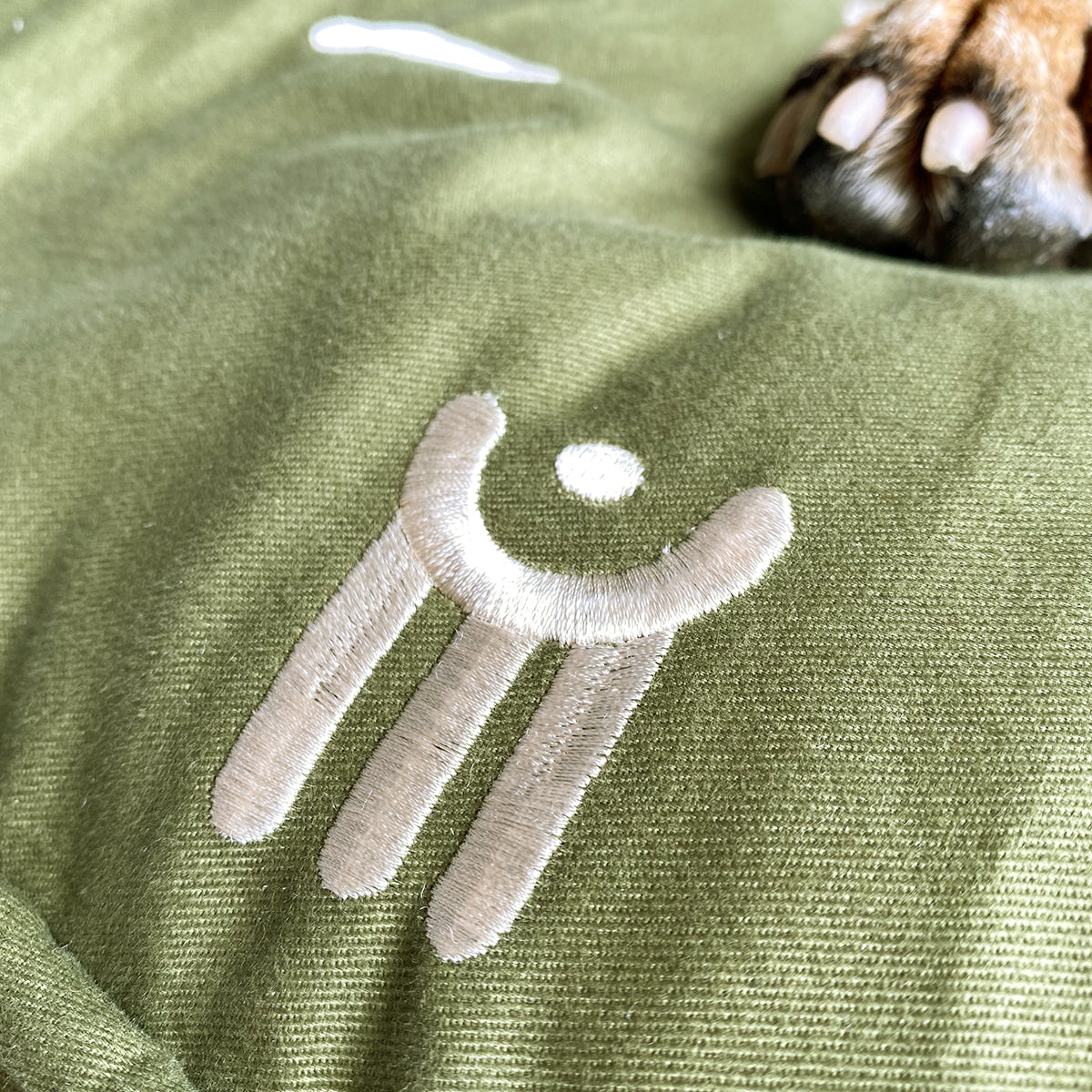 KIN Bed Round - Small Tribes – KIN DOG GOODS